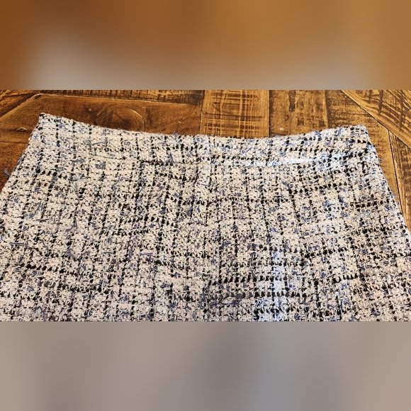 Ann Taylor Tweed Fringe A Line Pencil Skirt Multi Color Blue Pink Size 2P - Picture 9 of 12
